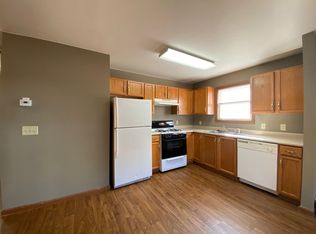 218 Stonewall Court, Nappanee, IN 46550