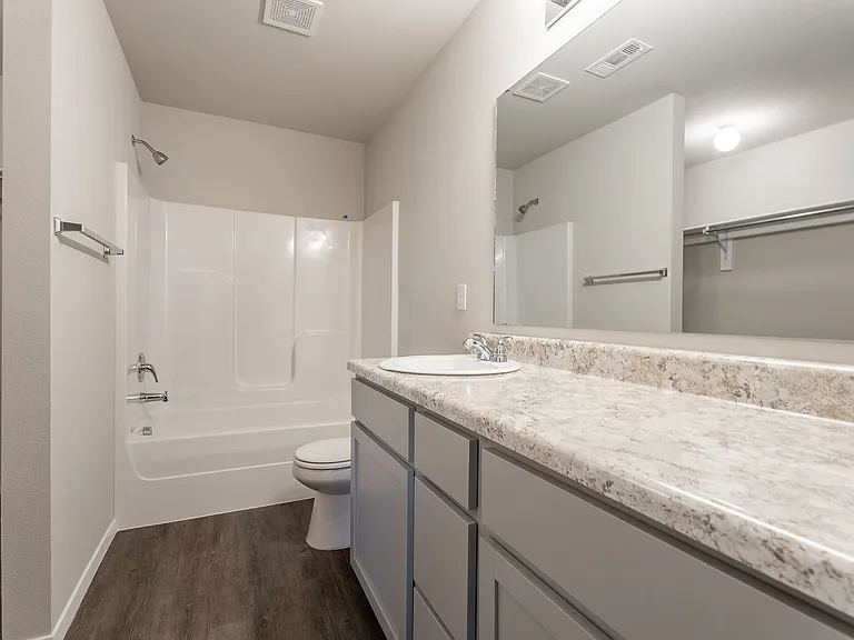 1259B Oak St — Photo 13