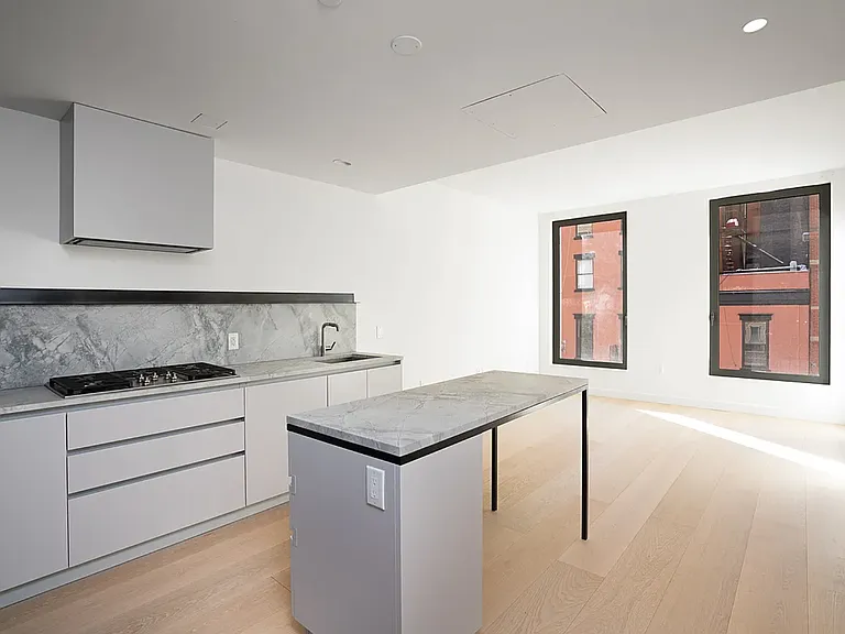 45 E 7th St #3B — Photo 5