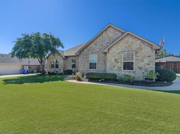 1126 Meadow Hill Dr, Lavon, TX 75166