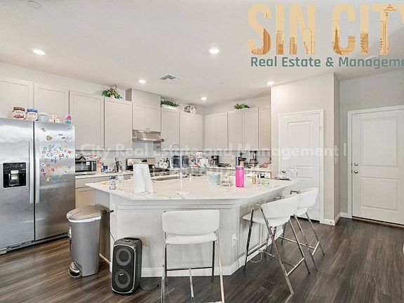 3rd image of 2495 Rofrano Pl