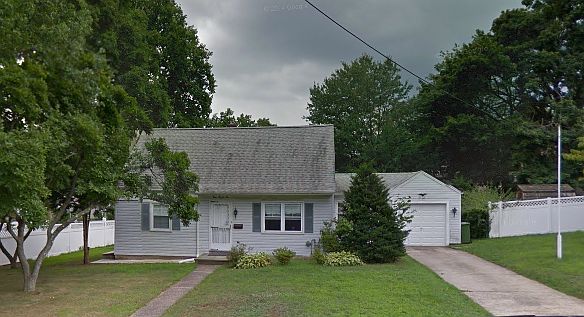 2nd image of 186 Coombs Dr