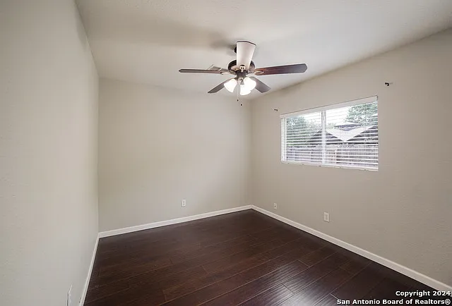 16526 Amberly Ct — Photo 19