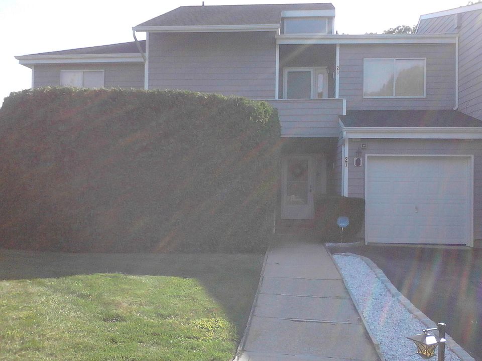 1st image of 28 Vista Dr