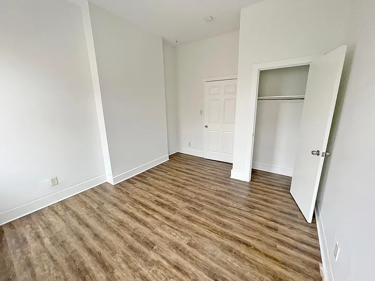 1735 Elm St #4 — Photo 10