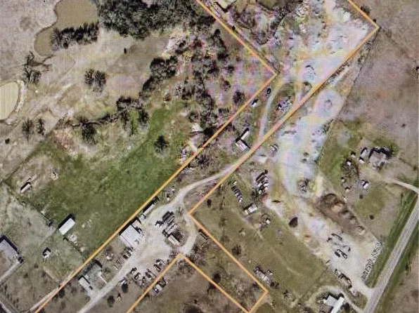 7308 New Church Cemetery Rd, Hearne, TX 77859