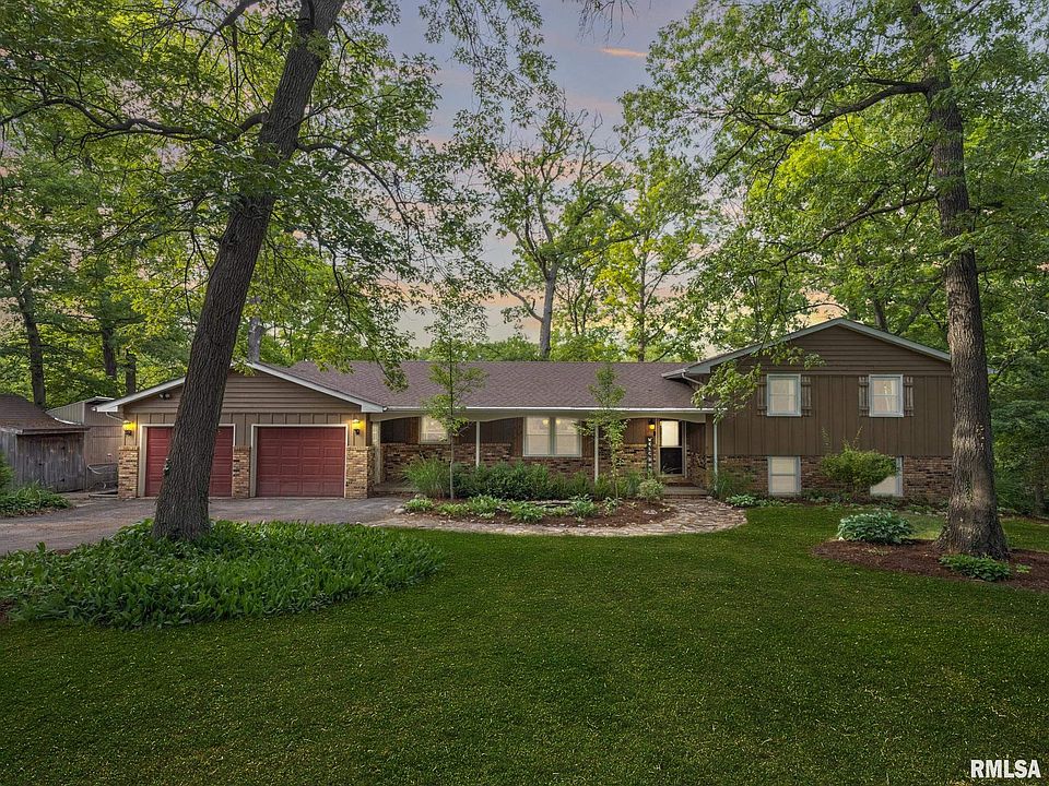 1st image of 801 W Horseshoe Trl