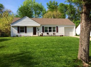 2706 W 76th St, Prairie Village, KS 66208
