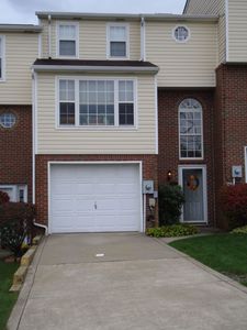 6 Fairway Dr, Delmont, PA, 15626
