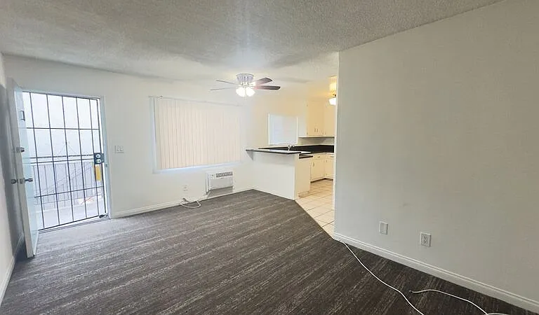 7350 Pickering Ave #8 — Photo 5