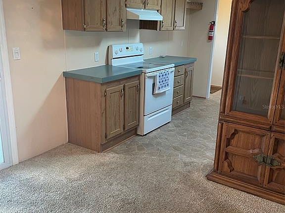 3rd image of 29168 Crawford Ave