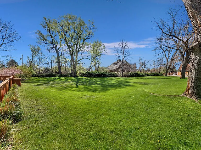 3466 Iris Ct #A — Photo 22