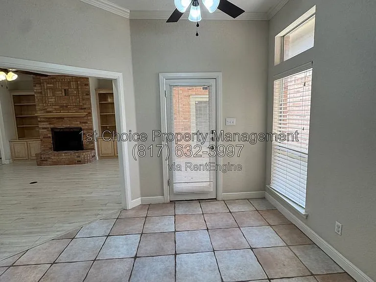 6376 Newport Ct — Photo 10