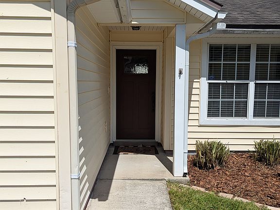 2nd image of 4485 Cobblefield Cir W