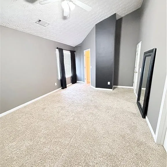1525 Paramount View Trce — Photo 32