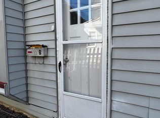 1352 Ashbourne Rd #B, Elkins Park, PA 19027