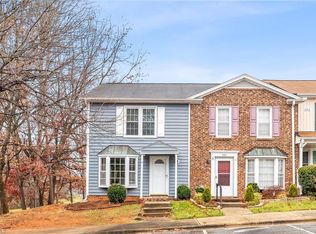 905 Shelby Dr, Greensboro, NC 27409