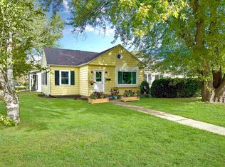 903 E Webster St, Prairie Du Chien, WI 53821