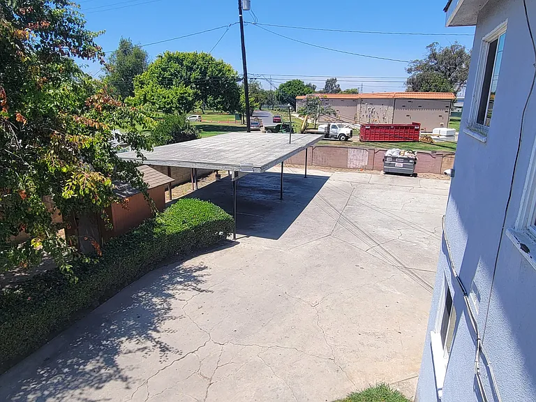 6221 Emil Ave #6221 — Photo 22