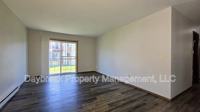 2408 3rd Ave N — Photo 3