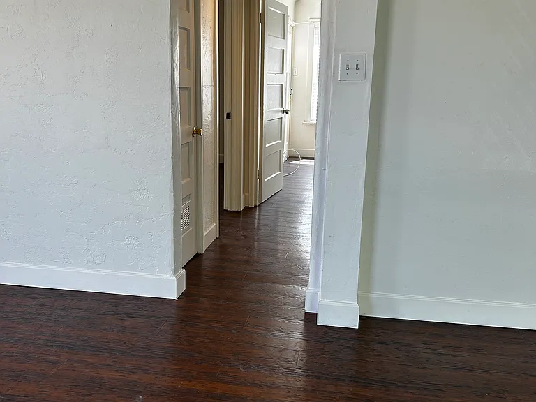 4406 La Luz Ave — Photo 17