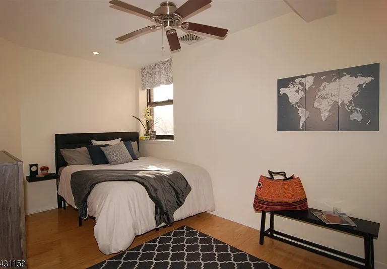 124 E Main St #209 — Photo 12