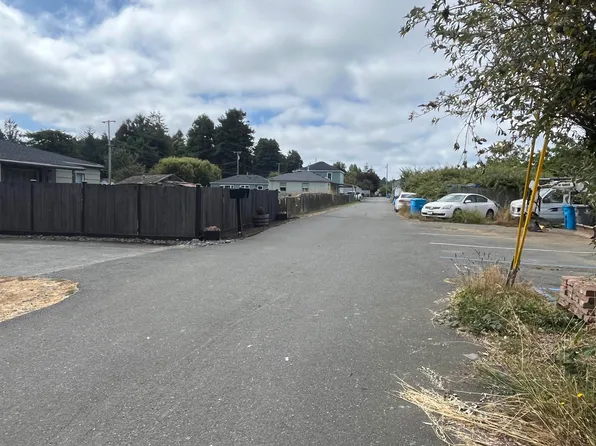 1804 Hill Ave, Eureka, CA 95501