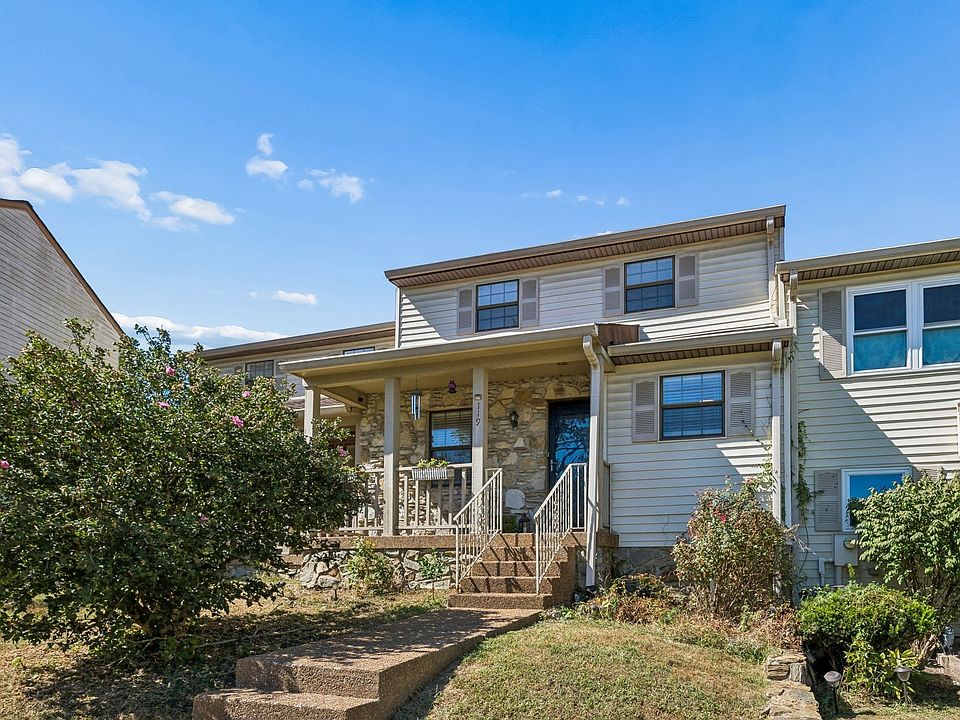 1st image of 119 Maple Way N