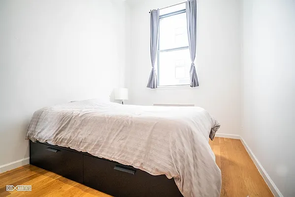 Rented by Citi Habitats | media 52