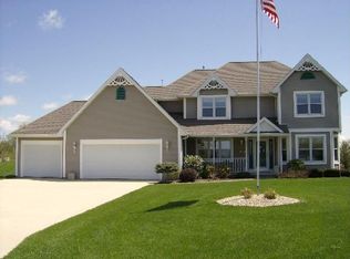 840 Lee Ct, BRILLION, WI 54110