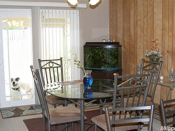 3rd image of 106 Vandenberg Cir
