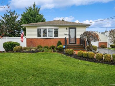 331 N Michigan Avenue, Massapequa, NY, 11758