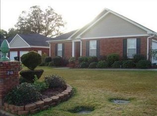 210 Lighthouse Dr, Dothan, AL 36305