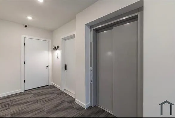 1836 E York St #203 — Photo 29