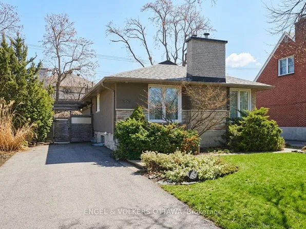 863 Duberry St, Ottawa, ON K2A 3T2