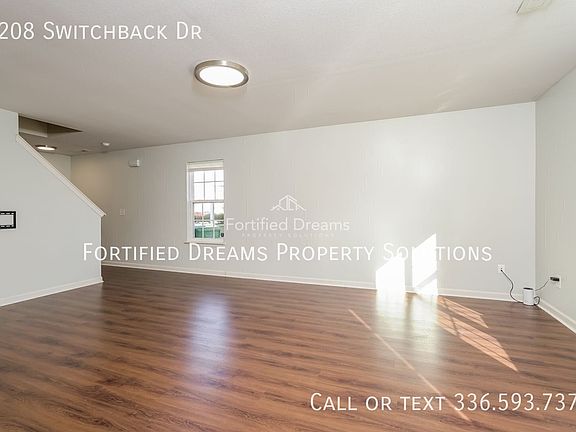 3rd image of 5208 Switchback Dr