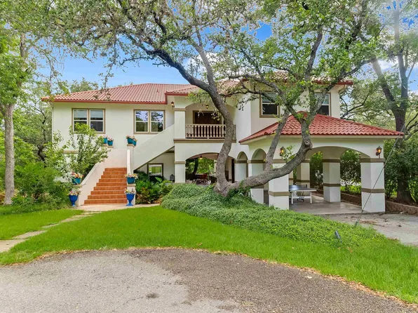 327 Elm Lodge Drive, Kingsland, TX 78639