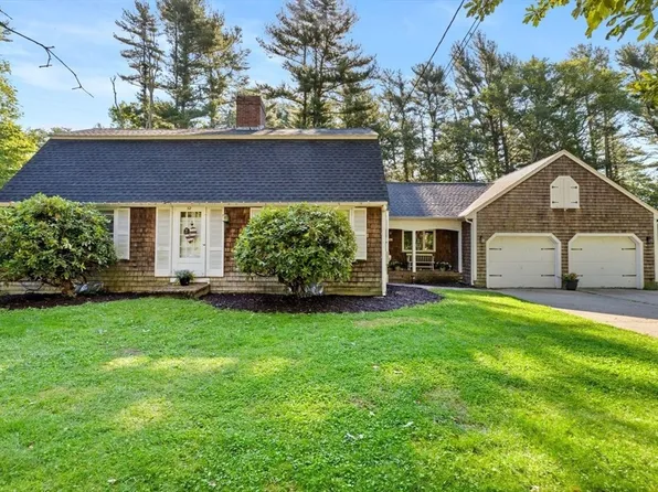 52 High St, Pembroke, MA 02359