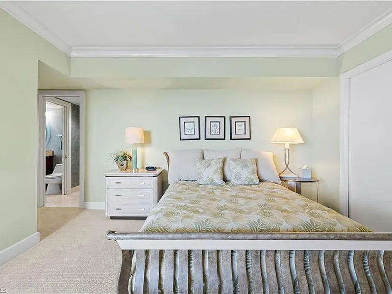 4021 Gulf Shore Blvd N #1804 — Photo 22