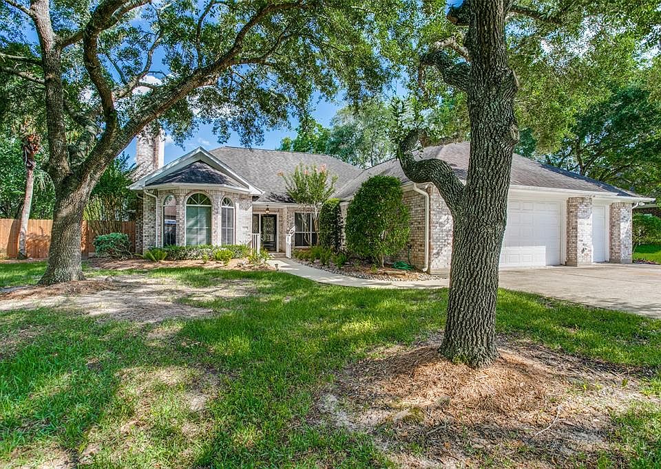 1st image of 1105 Briar Creek Dr