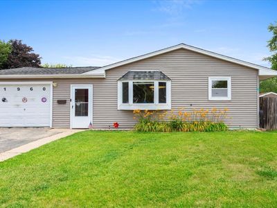 1960 Cherokee Rd, Carpentersville, IL, 60110