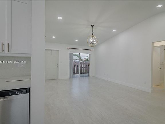 4th image of 11903 SW 110th Street Cir E