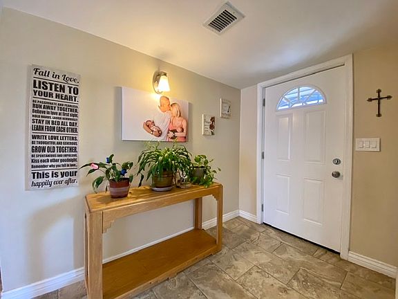 3rd image of 1640 W Placita Barranca