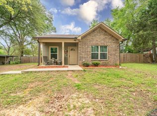604 N Post St, Gladewater, TX 75647