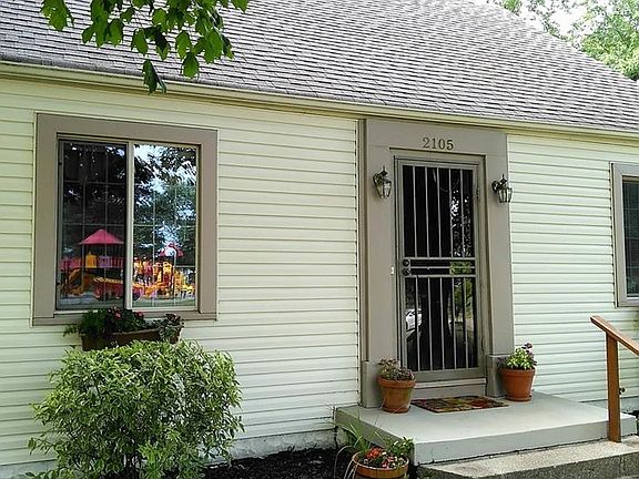 3rd image of 2105 Highland Ave