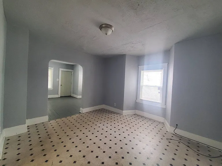 3415 E 114th St — Photo 31