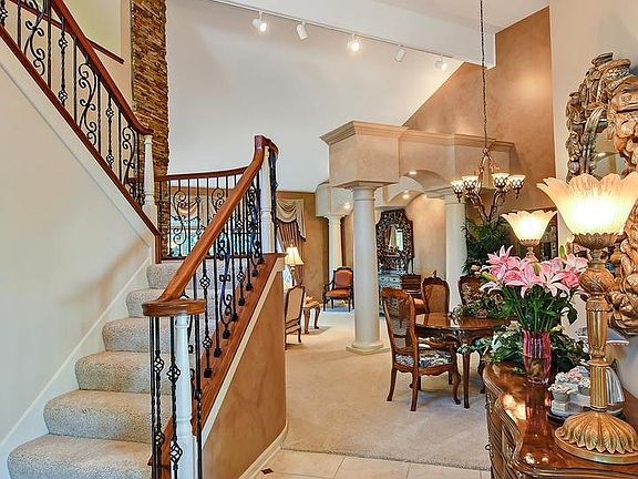 4th image of 63 Malibu Ct #63