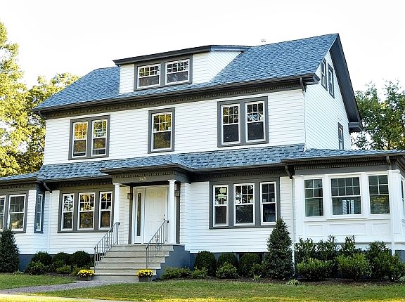 2nd image of 345 Irving Ave
