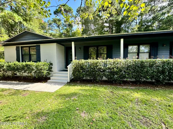 4825 Long Branch Dr, Wilmington, NC 28412