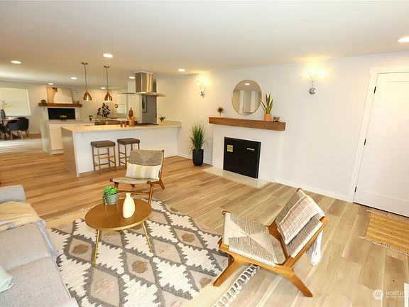 2nd image of 11007 107th Street SW